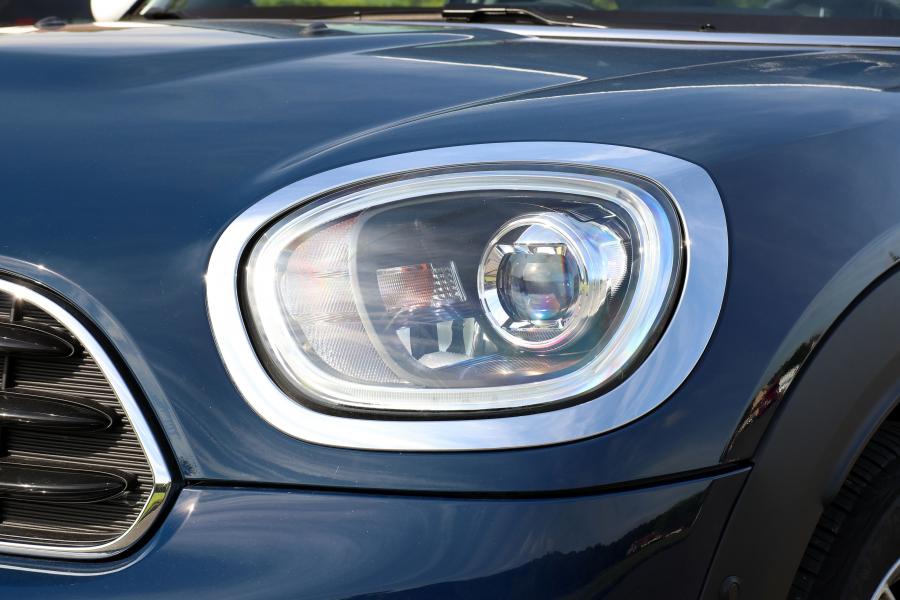 Детали экстерьера Mini Cooper Countryman 2017 года  (WW) (фото 15 из 18)